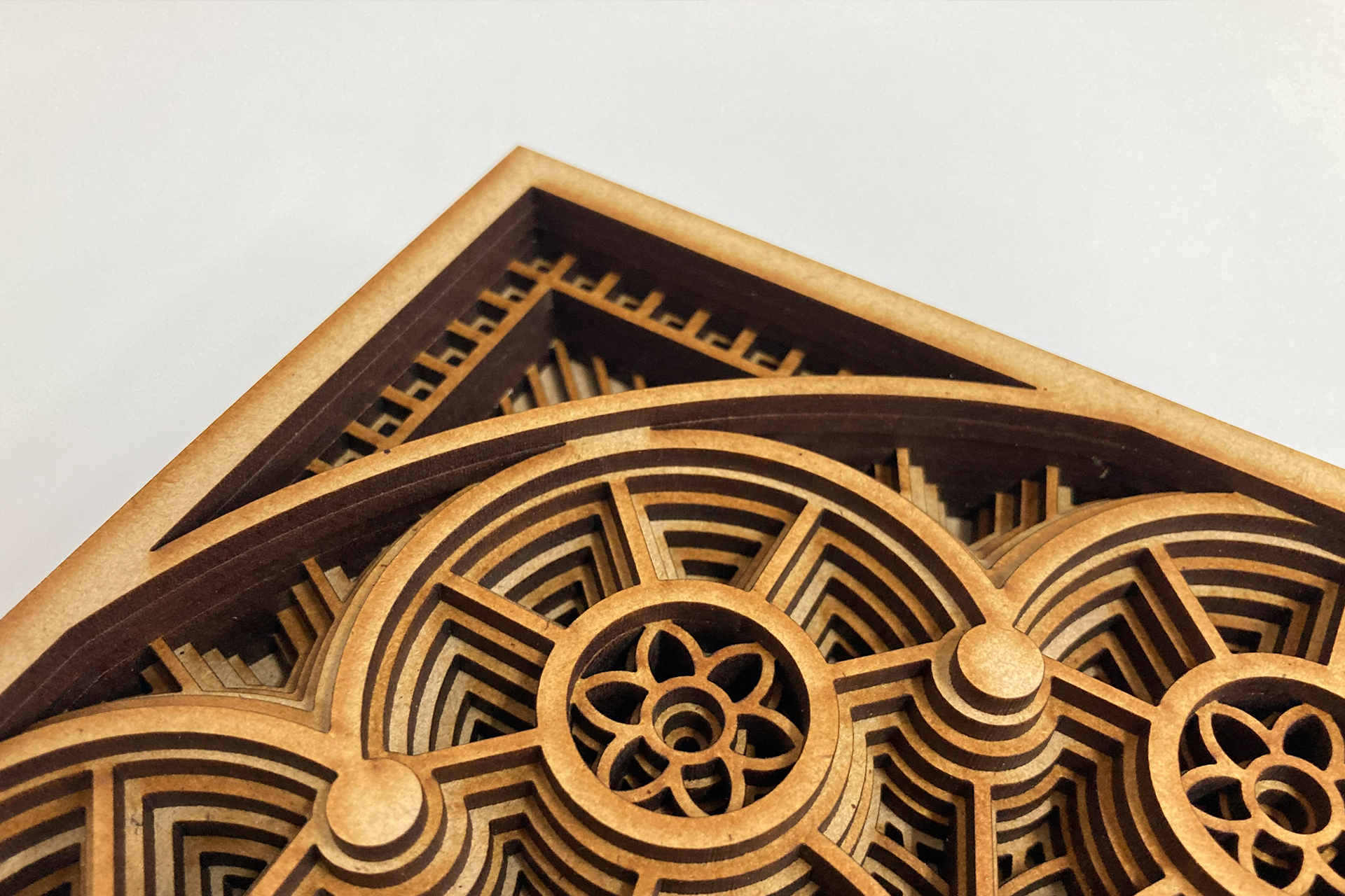 アシストコーンレンズで曼荼羅（マンダラ）アートを作ります | オー