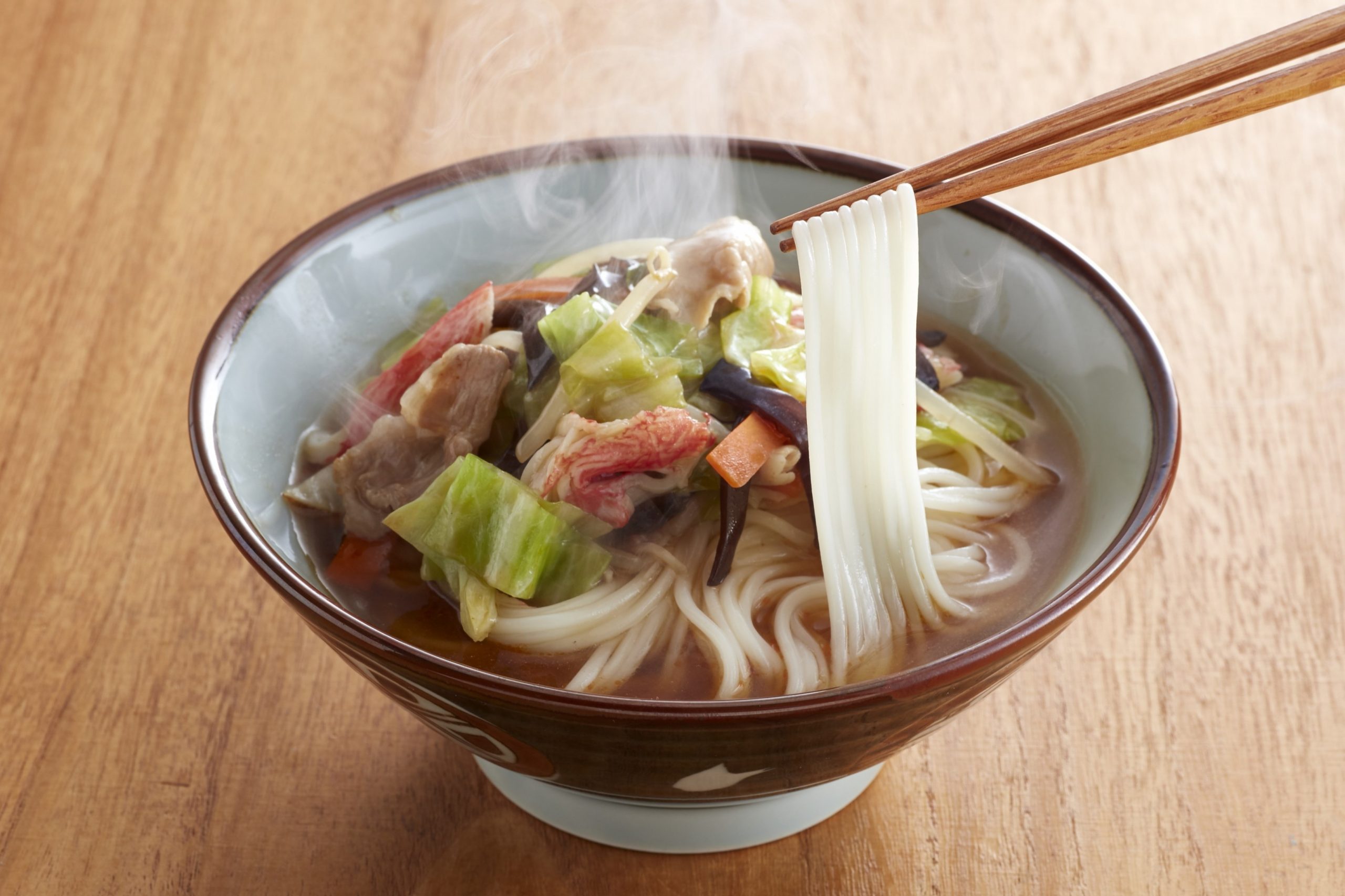 ピリ辛五目あんかけ麺 | 半田そうめん｜【公式】オカベの麺