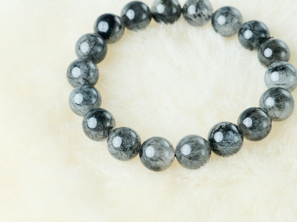 ブラックトルマリン入り水晶・ブレスレット（約12mm玉）［No.2