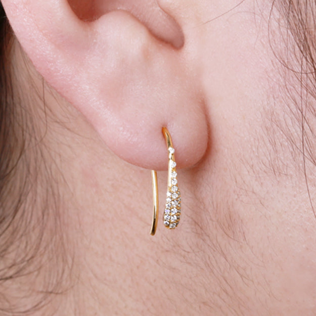 K18/Pt「スターダスト フック」ピアス｜【オレフィーチェ】Orefice