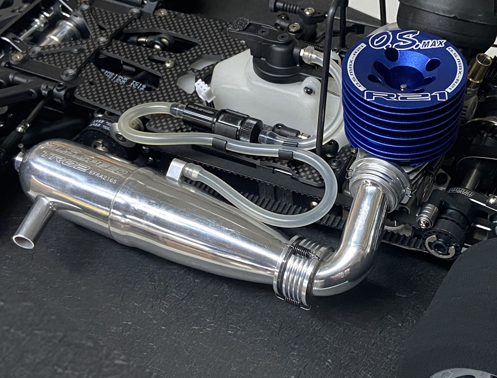 O.S. MAX R21 エンジン OS Engines MAX-R21 .21 Size Engine, 1/8 On