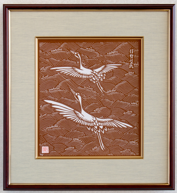 伝統工芸】伊勢型紙 額装品「鶴」手彫り おおすぎ謹製 縁起物 購入