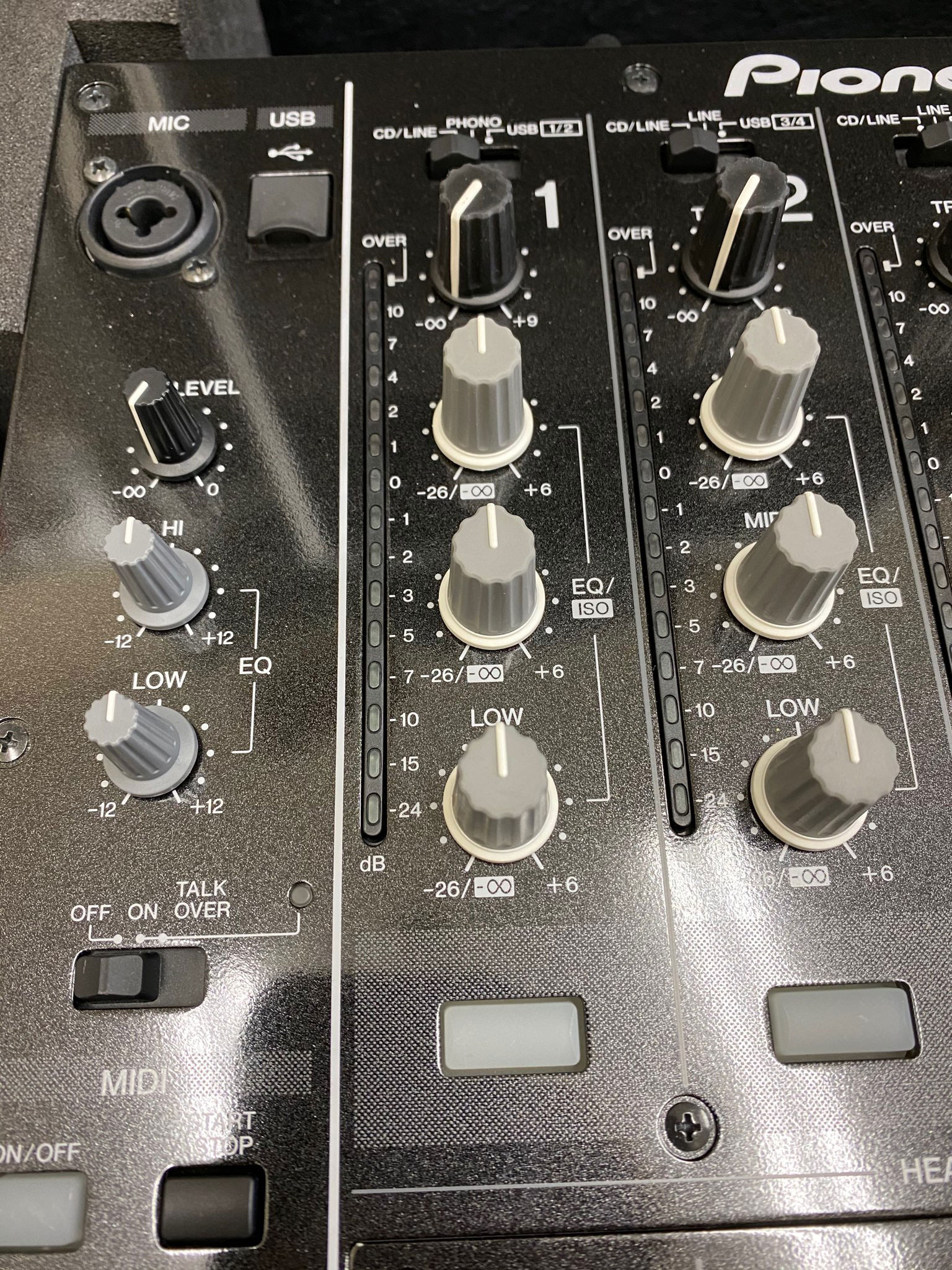 中古品】Pioneer DJ/DJミキサー/DJM-750-K※ハードケース付き！ -DJ機材