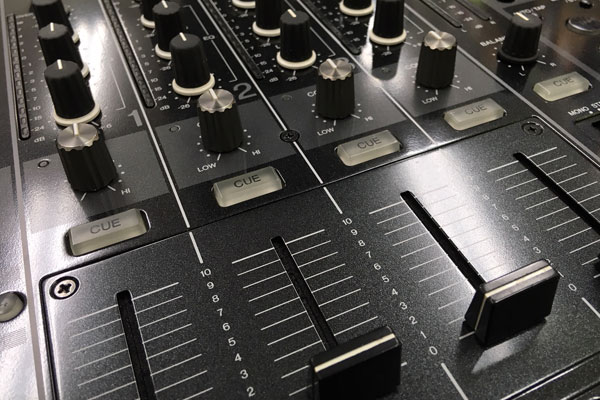 中古品／フルメンテナンス済み！】Pioneer DJ/DJミキサー/DJM-800