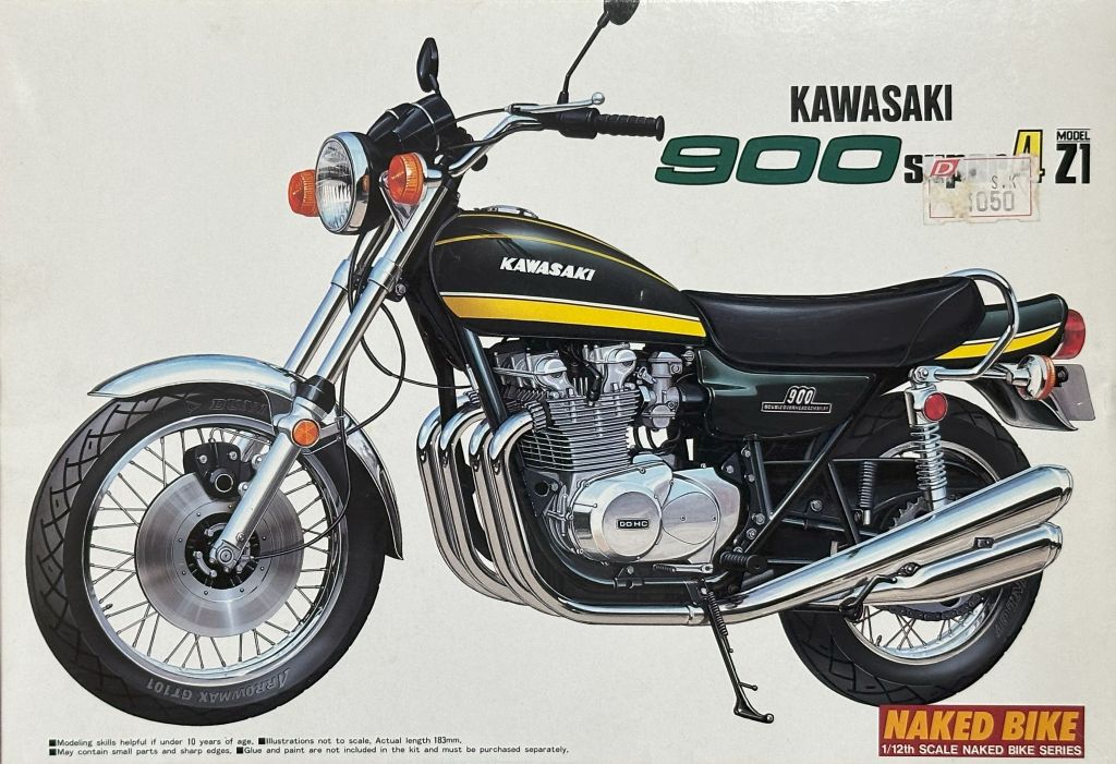 KAWASAKI 900 Super4 MODEL Z1 (アオシマ 1/12) – 趣味の部屋