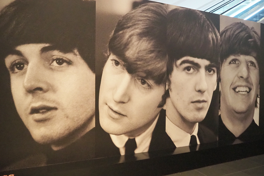 世界巡回展がついに大阪へ！「ポール目線」のビートルズ写真展 | Lmaga.jp