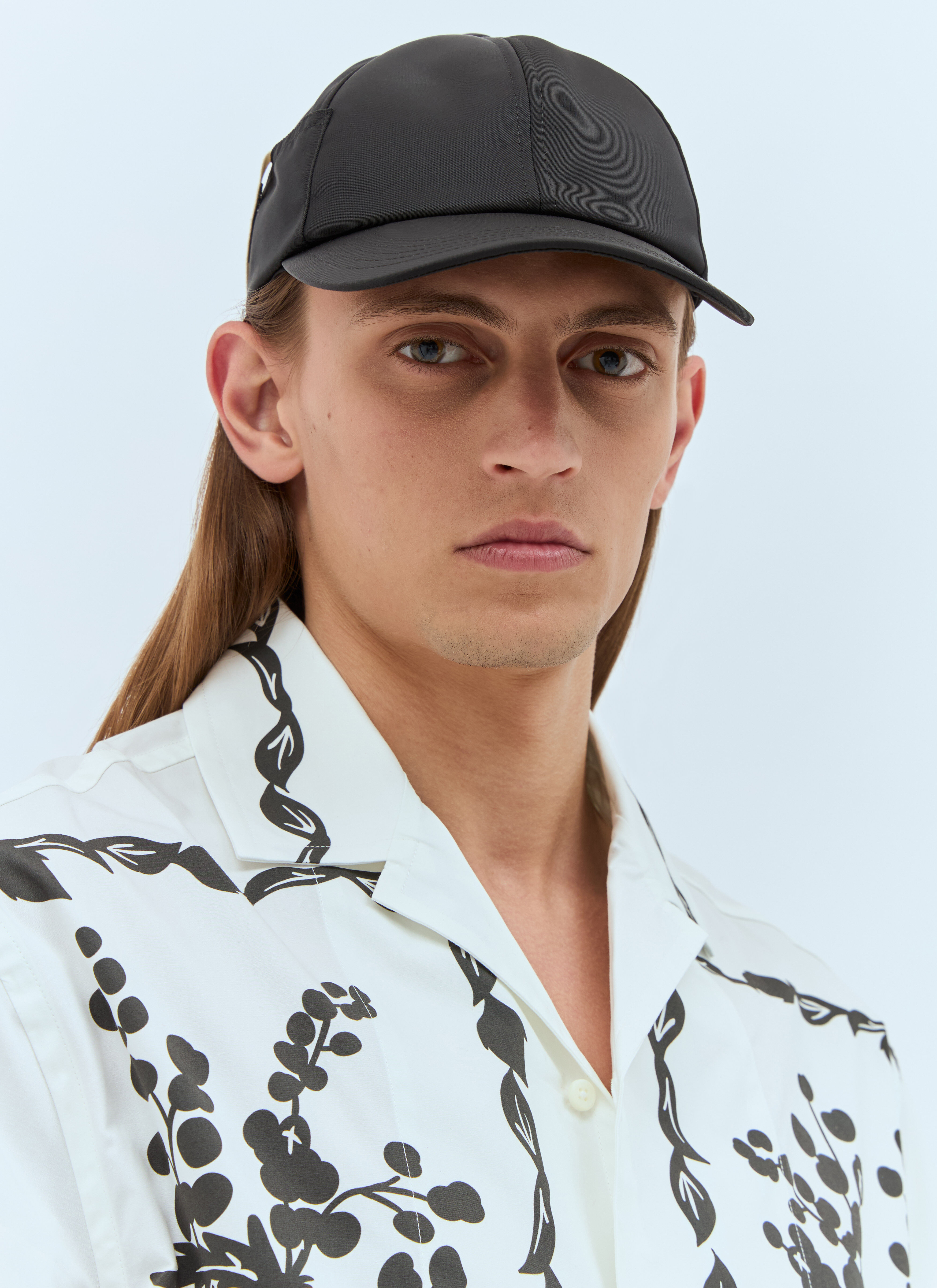 Jacquemus Men's' La Casquette Ovalie Baseball Cap in Black | LN-CC®