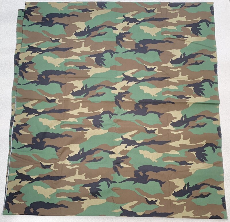 米軍放出品 科学防護服 中古 ウッドランドカモ 米軍放出品 科学