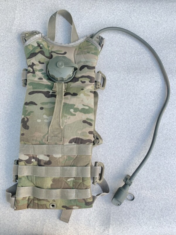 米軍実物 ハイドレーションパック 3LCAMELBAK49