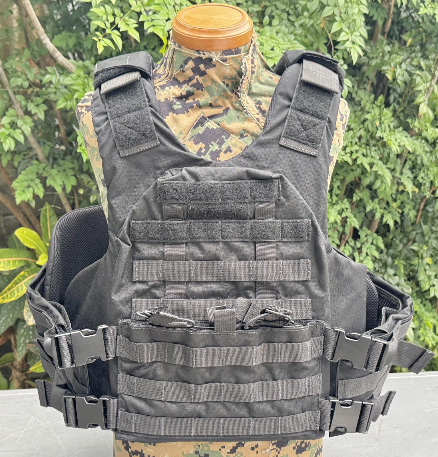 米軍実物 T3 Gear Geronimo 3 Plate Carrier ボディーアーマー／ベスト