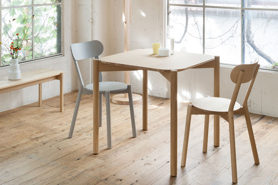 KARIMOKU NEW STANDARD (カリモクニュースタンダード) CASTOR