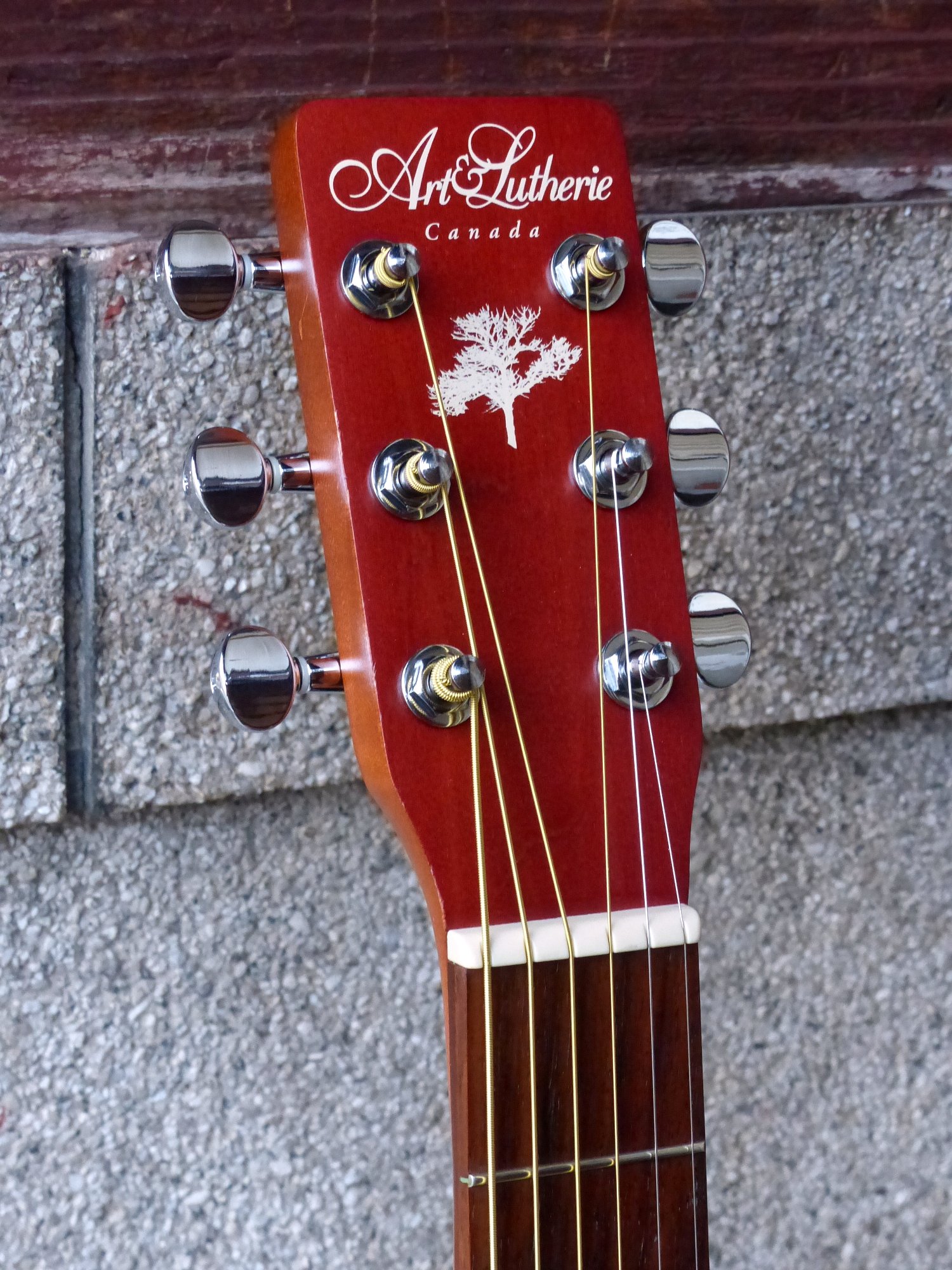 Art & Lutherie Ami Spruce Burgundy – 京町家のギターショップ ライトニン
