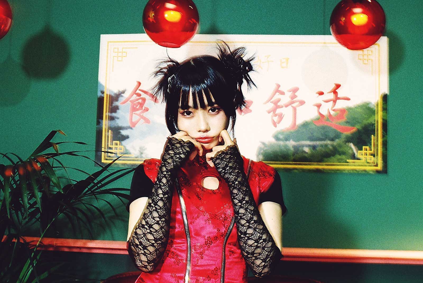 あのちゃん anoチャイナパジャマ