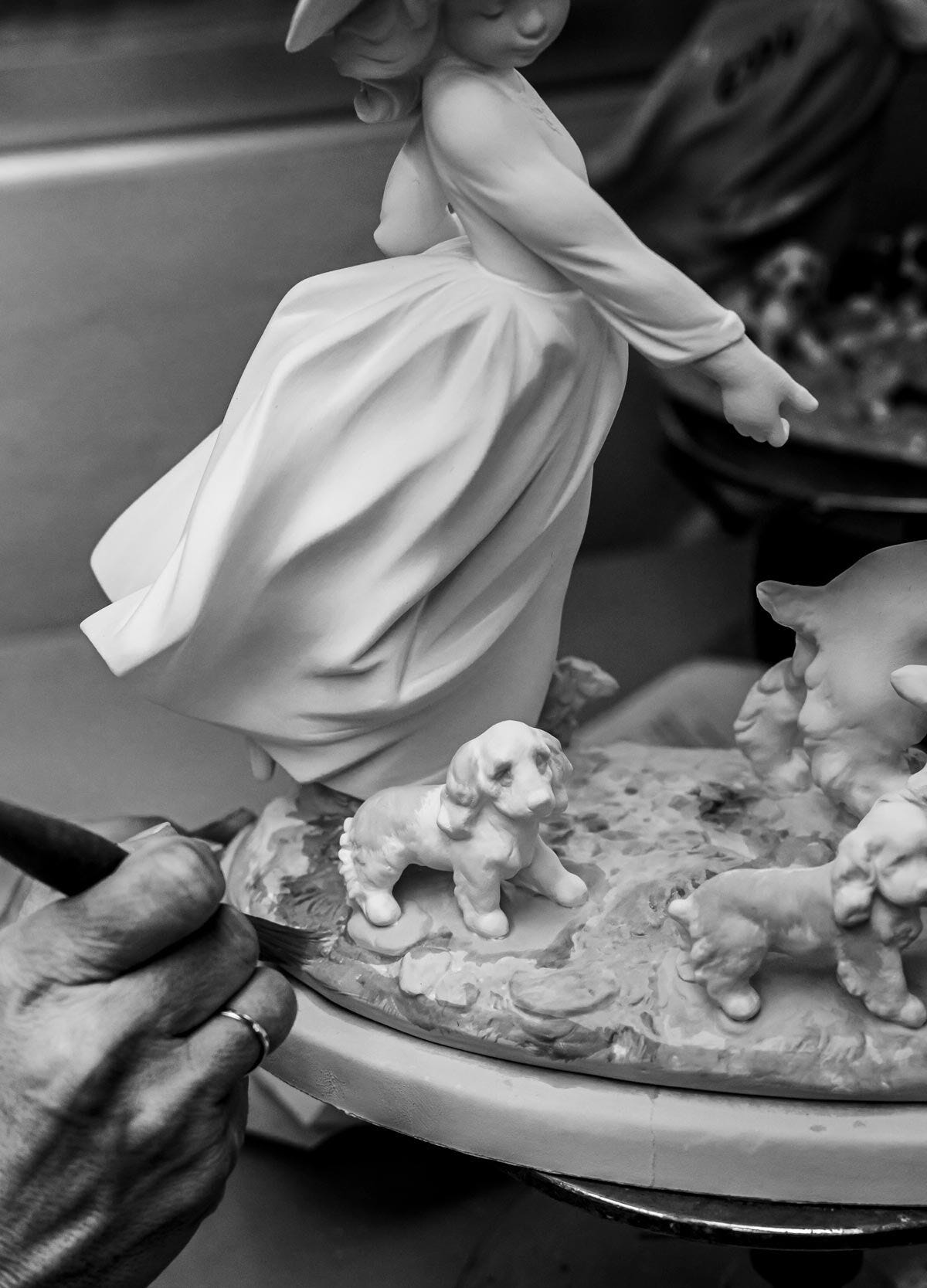 LLADRO NAO ◇ 少女と2匹の子犬 フィギュリン 陶器 人形 置物