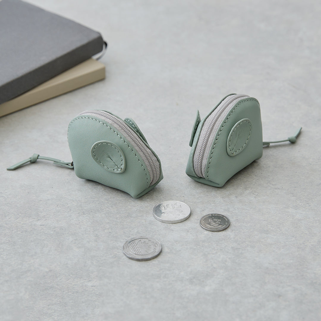 希少】 2013年 ブリタニア銀貨 バックケース入り Mint ブリタニア 銀貨