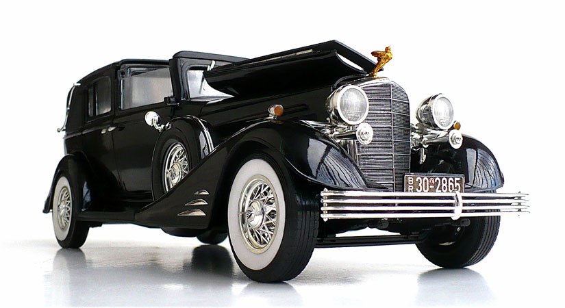1:16 Mini Craft's 1933 Cadillac V-16 Town Car by Warren Zoell