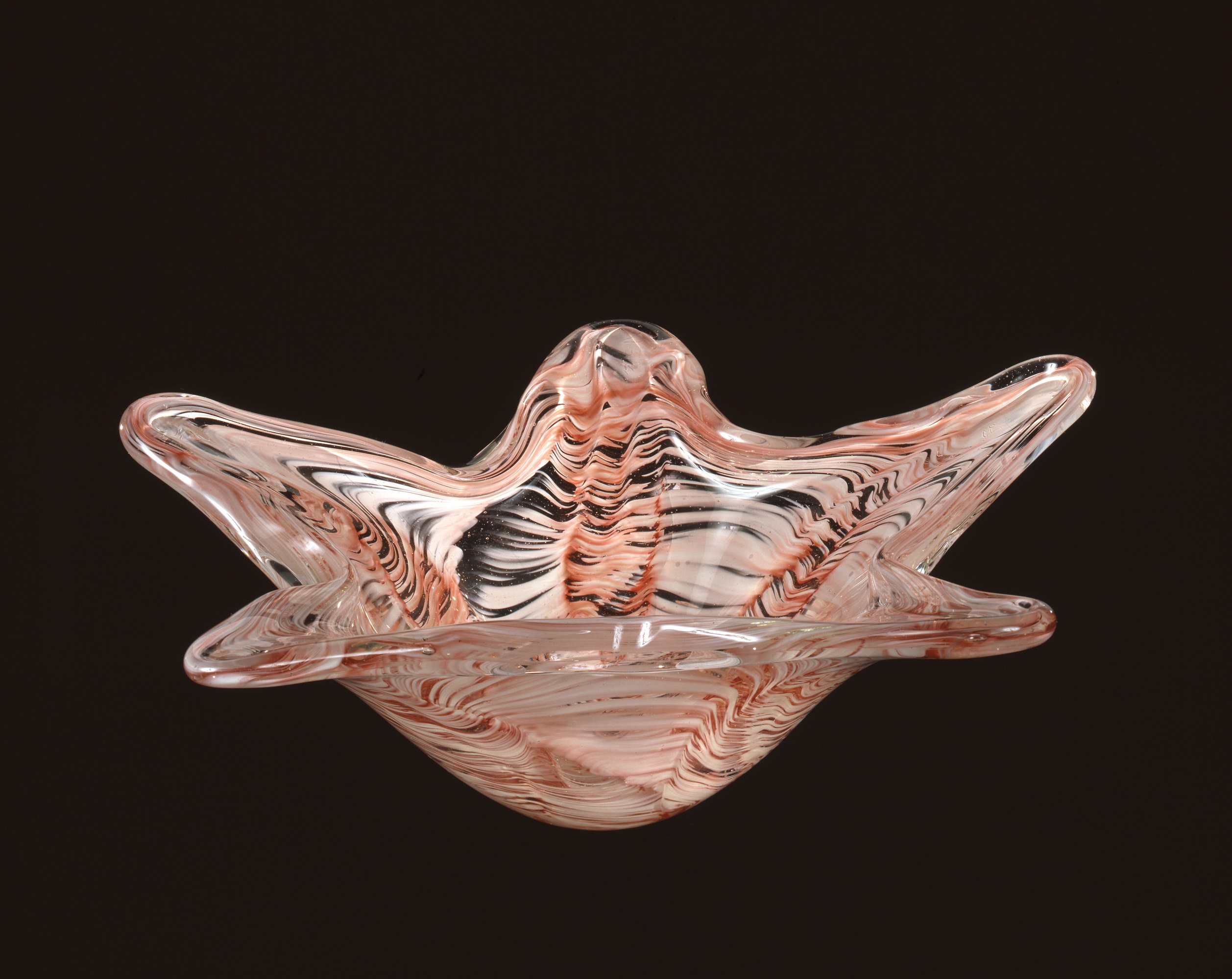 町田市立博物館所蔵 岩田色ガラスの世界展ー岩田藤七・久利・糸子ー