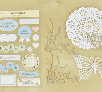 ウエディングバスケットやウエディング用ハンカチなどのお洒落な小物