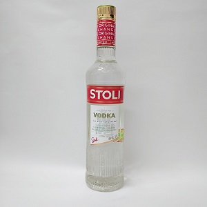 ストリ・プレミアム (旧ストリチナヤ) ウォッカ 40% 500ml 【贈答 記念