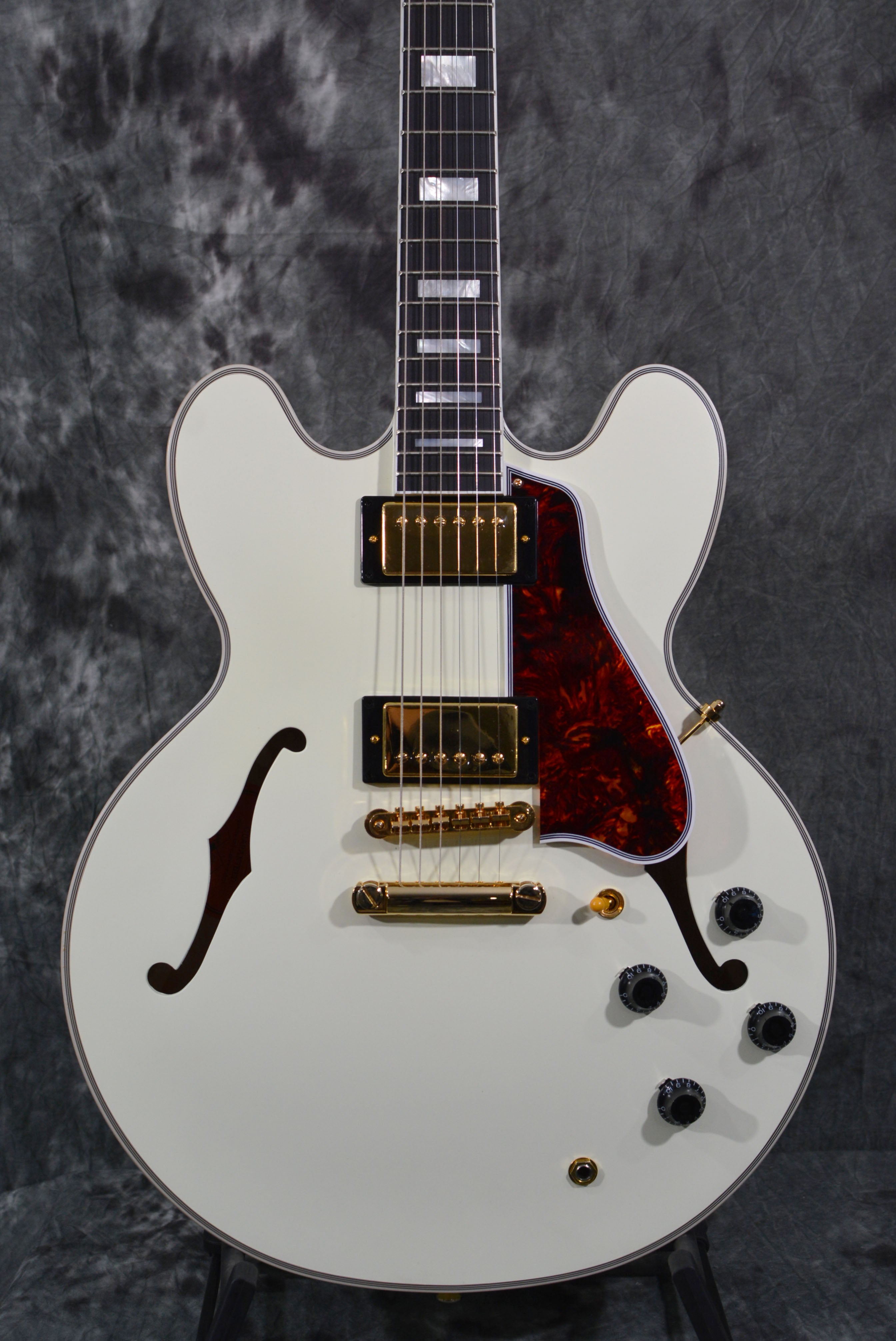 Epiphone Inspired by Gibson Custom 1959 ES-355 Classic White