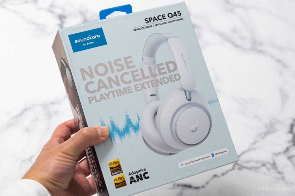 真っ白なワイヤレスヘッドホン！ANCからLDAC、65時間再生まで全部入り