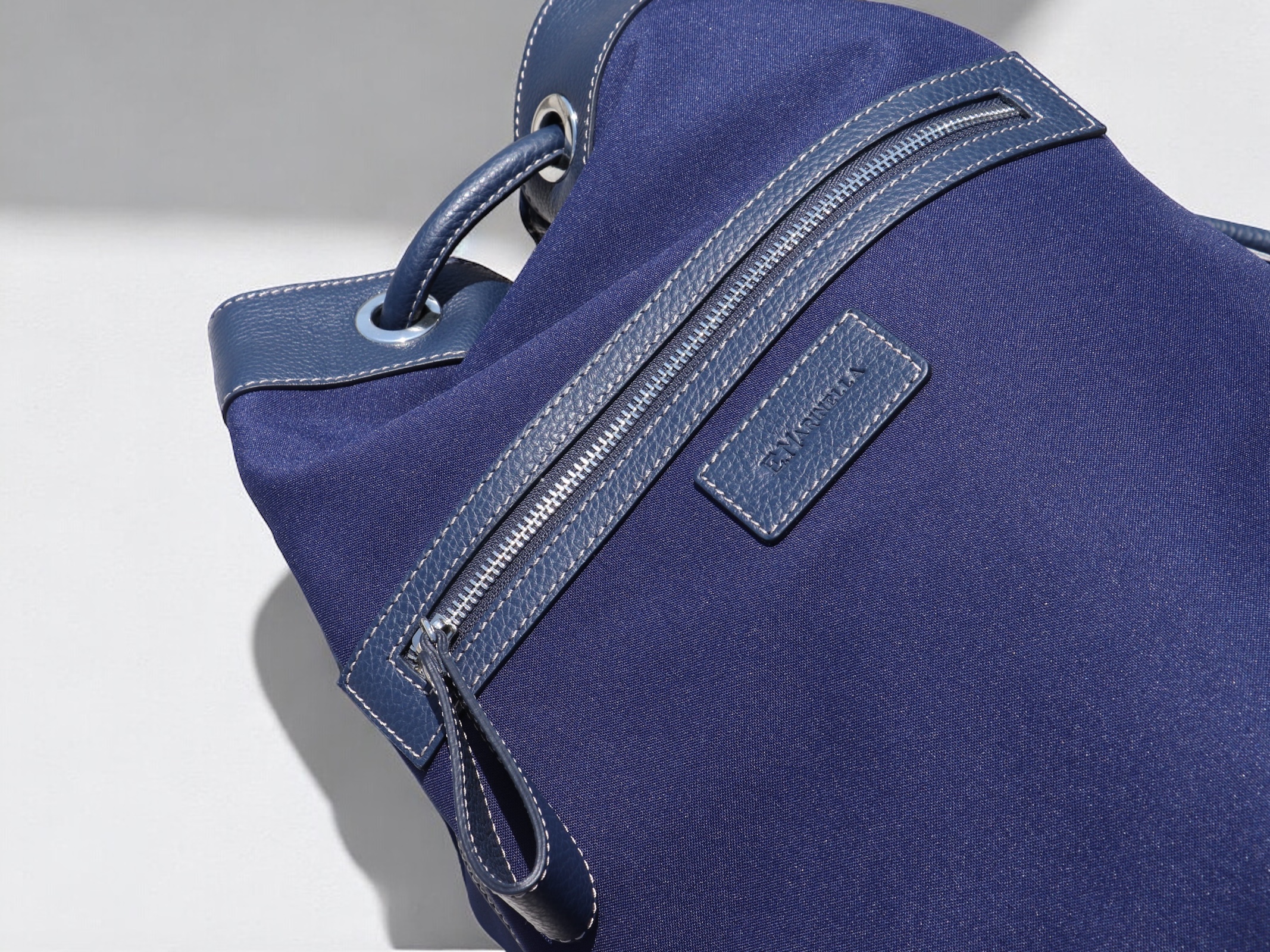 BAGS 】より快適で楽しい旅へ。洒落感ある大容量バッグをご紹介！ | E