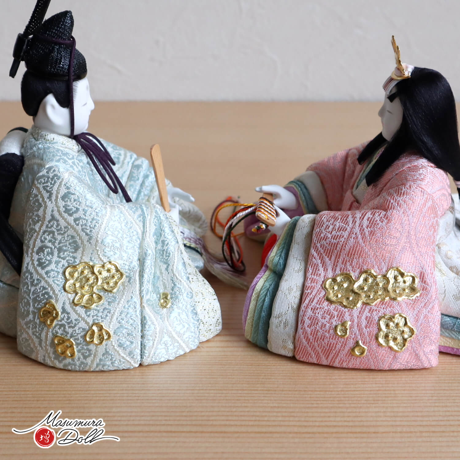 最新作 伝統的工芸品 三世・金林真多呂作 伝産・天宝雛 箔押『有職 雲