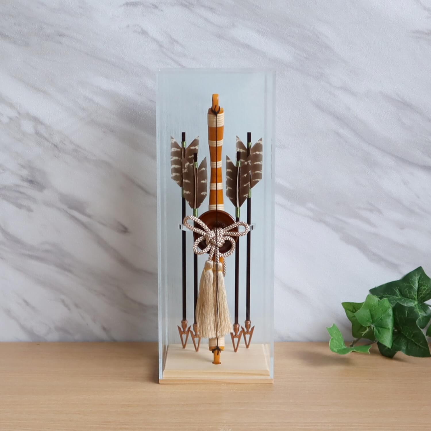 前年度早期完売商品 9号 破魔弓 バック和紙張り アクリルケース飾り 竹