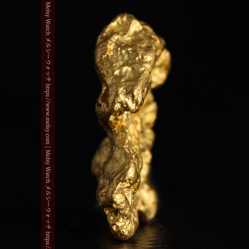 4.56gの大きさのある輝きの綺麗な自然金