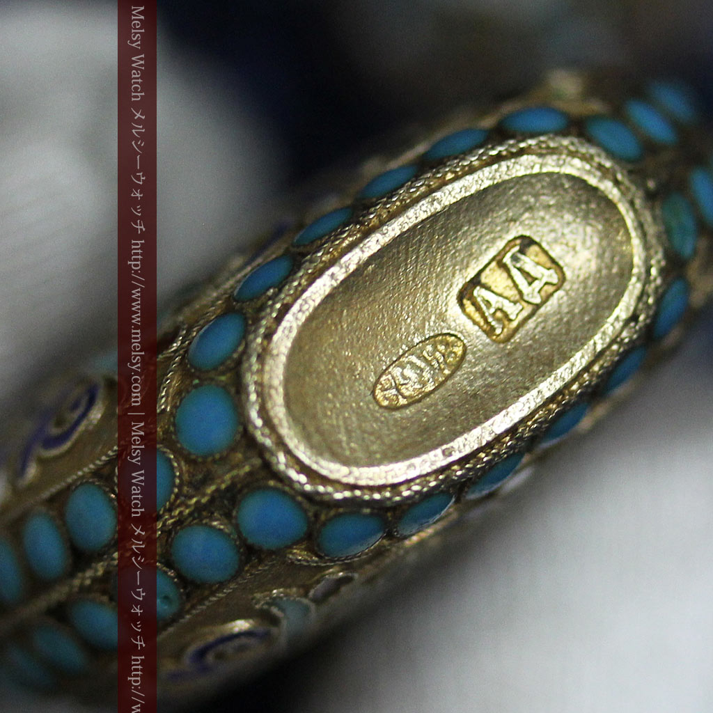 帝政ロシア時代の七宝焼きの銀の香水ボトル【1896年頃】