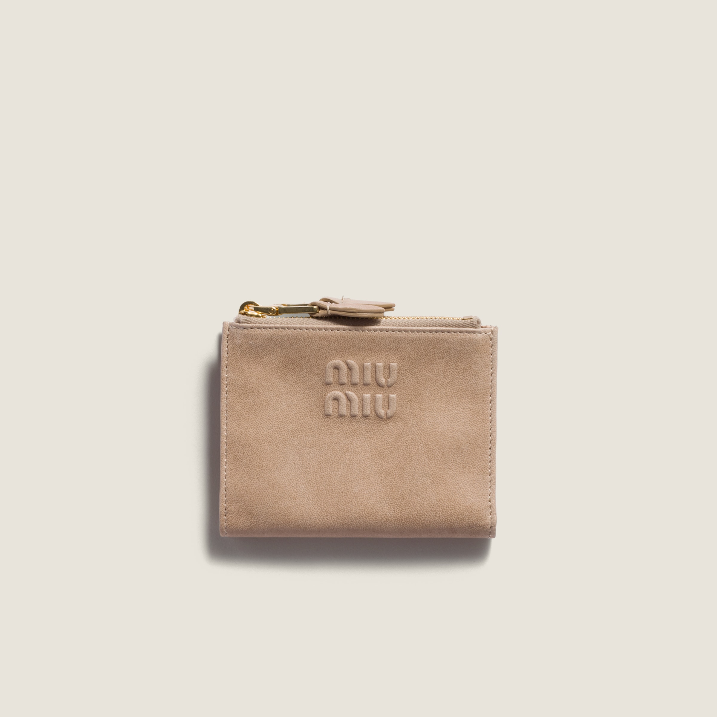 コードベージュ ナッパレザー 財布 | Miu Miu
