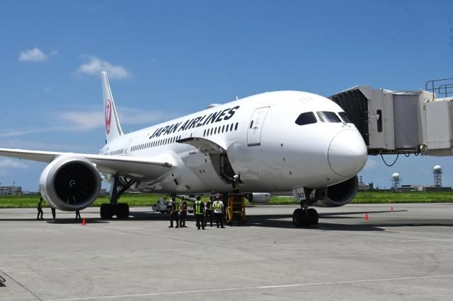 B787－8型機が初就航 – 宮古毎日新聞社ホームページ -宮古島の