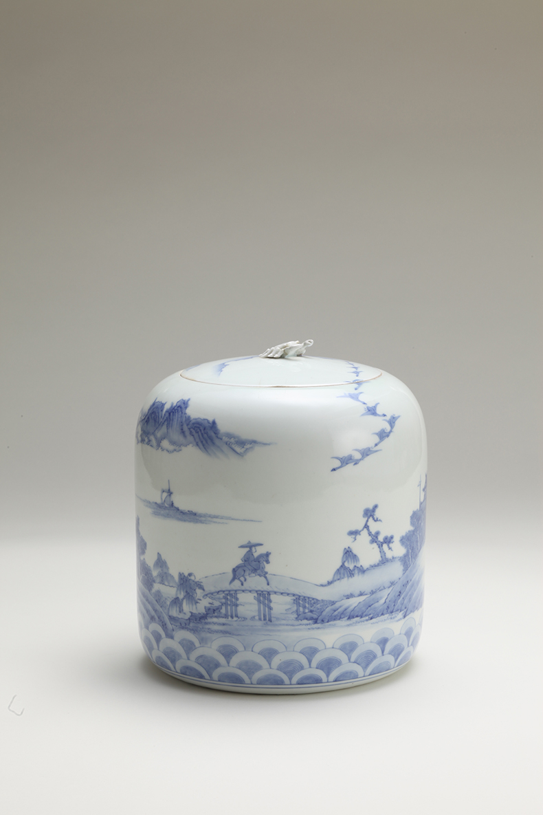 染付山水人物水指 ｜ みかわち焼 三川内焼- 総合サイト