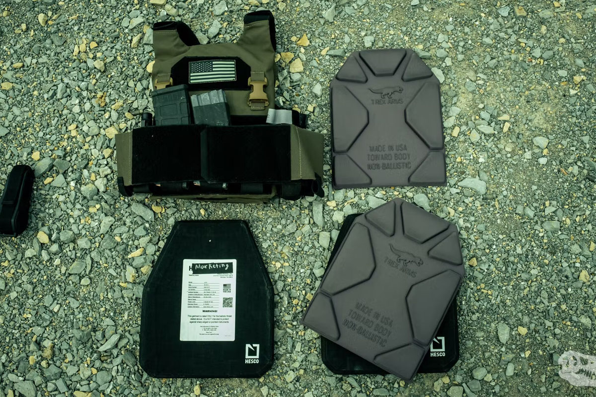 JPCセット 星条旗パッチとメディカルシザー以外は全て実物T.REXARMS