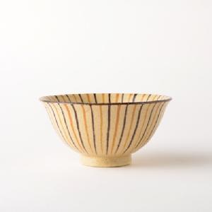 権現窯 権現紋様はこね焼き 青色と白色の花模様の陶器 権現窯 権現紋様