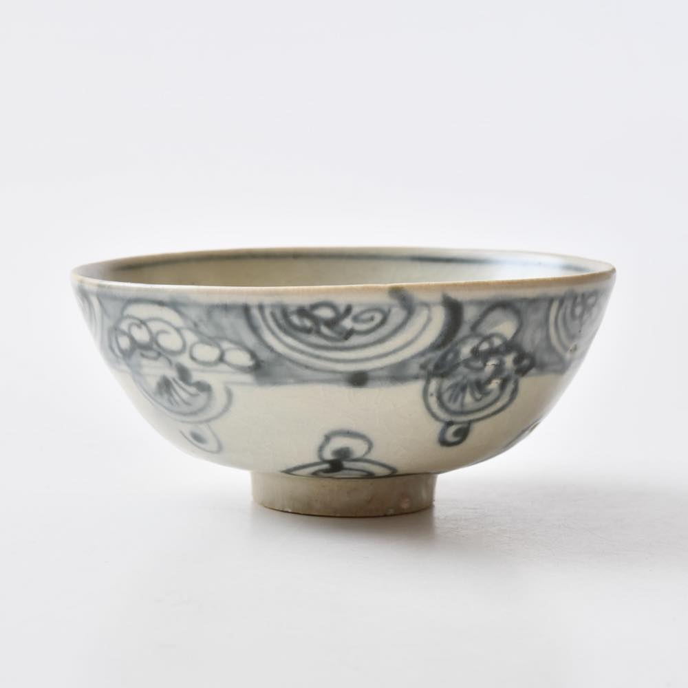 送料無料 時代物 刻花青磁鉢 径18.5cm 検/中国古玩骨董明代清代乾隆