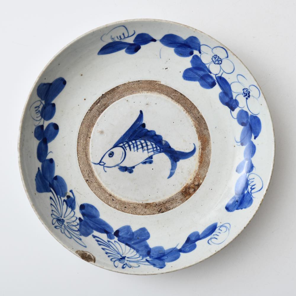 中国 魚 大皿 鉄 絵皿 陶磁器 飾皿 中国 魚 大皿 鉄 絵皿 陶磁器