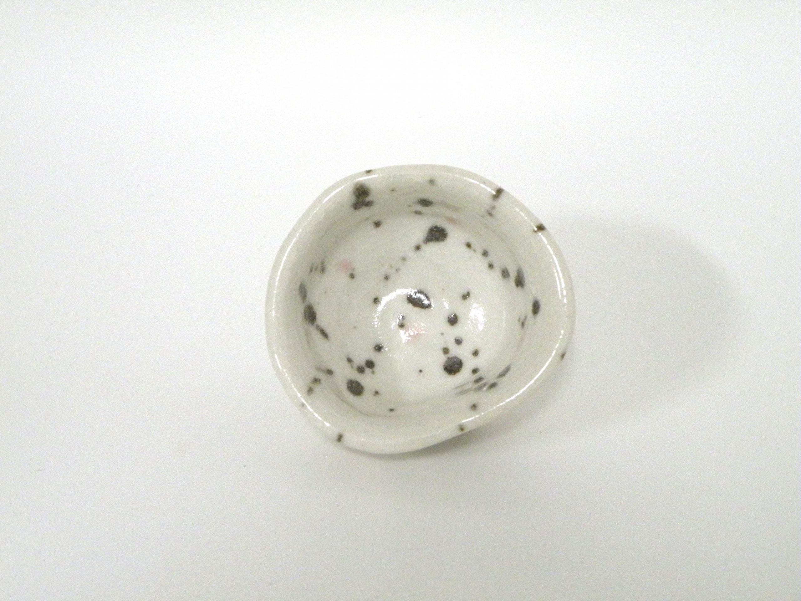 ♥絵志野 ぐい呑み 桐箱付き ㉓ 志野 ぐい飲み 骨董品 ♥絵志野 美濃焼