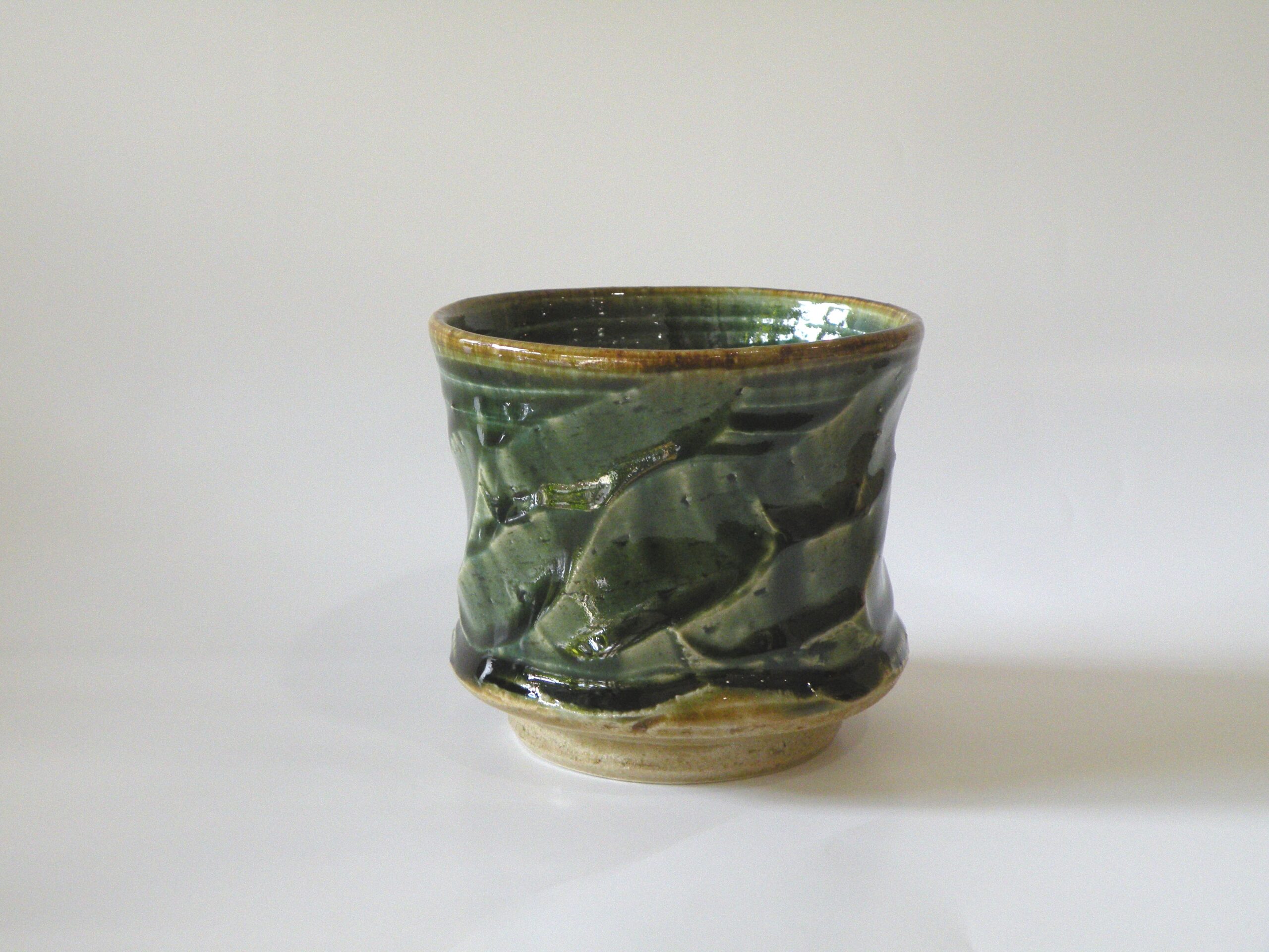 美しい古美術◇蔵から凄みのある古そうな鼠志野焼の抹茶茶碗が出て来