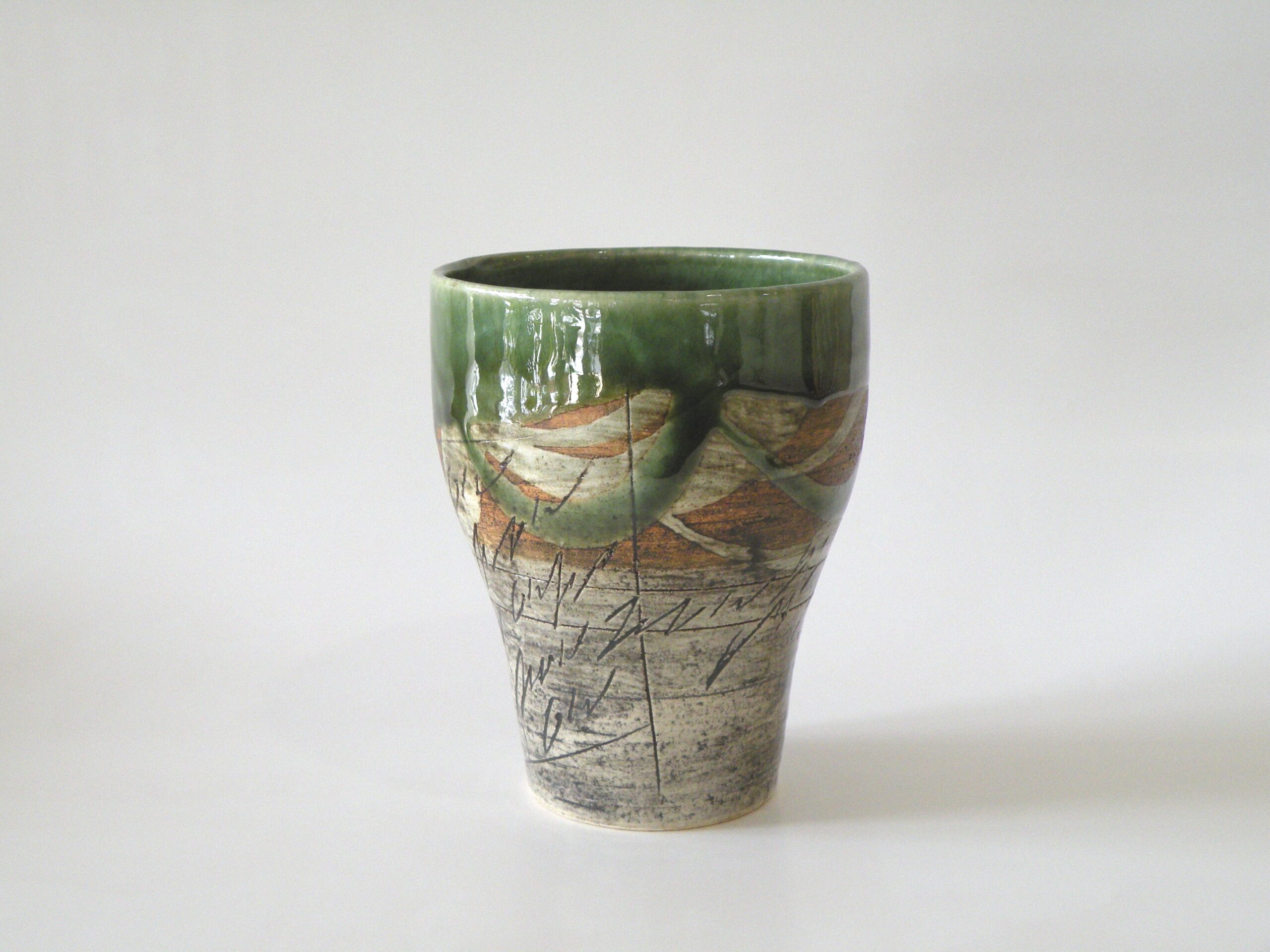 美濃焼伝統工芸品協同組合 | 鼠志野茶碗