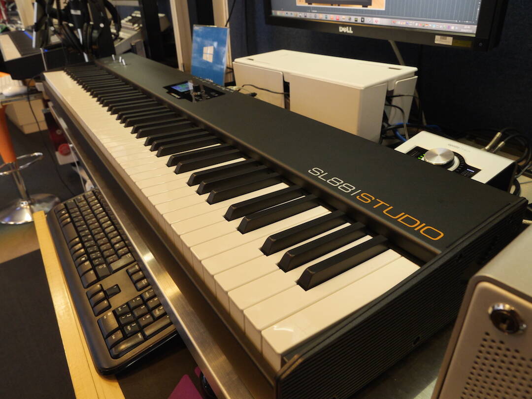 スタッフ一押し！驚愕のコストパフォーマンスを誇るStudiologic SL88