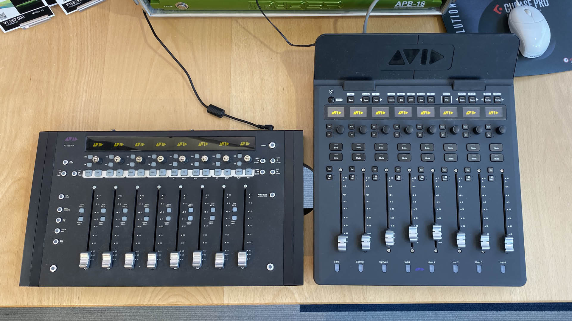 Avid S1 コントロールサーフェス Pro Tools フェーダー Avid S1ついに