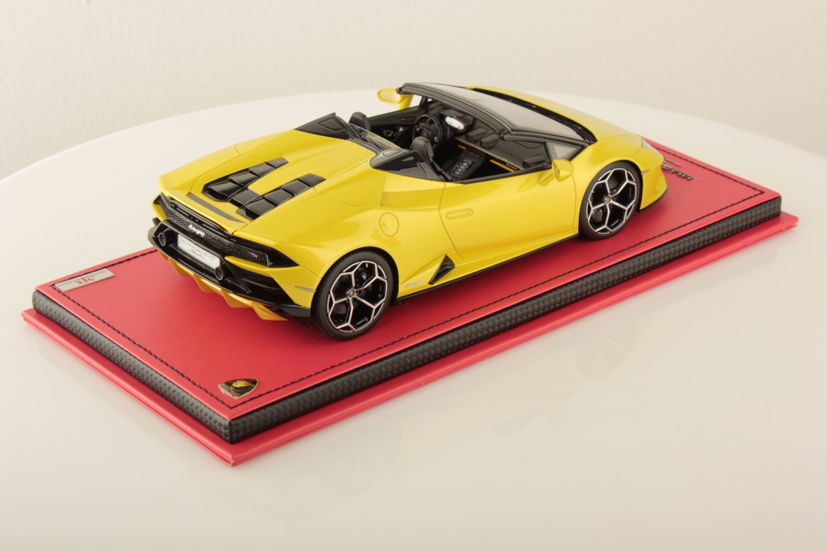 Lamborghini Huracán EVO Spyder 1:18 | MR Collection Models