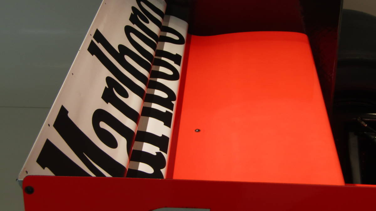 1/20マクラーレンMP4/2B用マルボロ&ドライバーデカール - ミュージアム