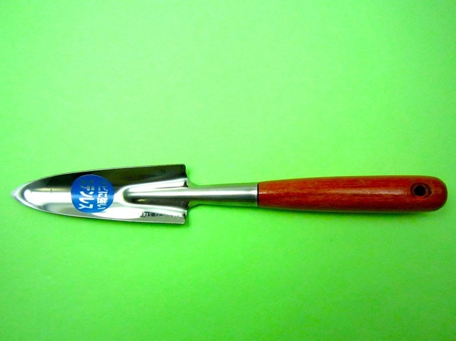 クワガタ用菌糸ビン、マットボトル投入穴空けシャベル販売/クワガタ