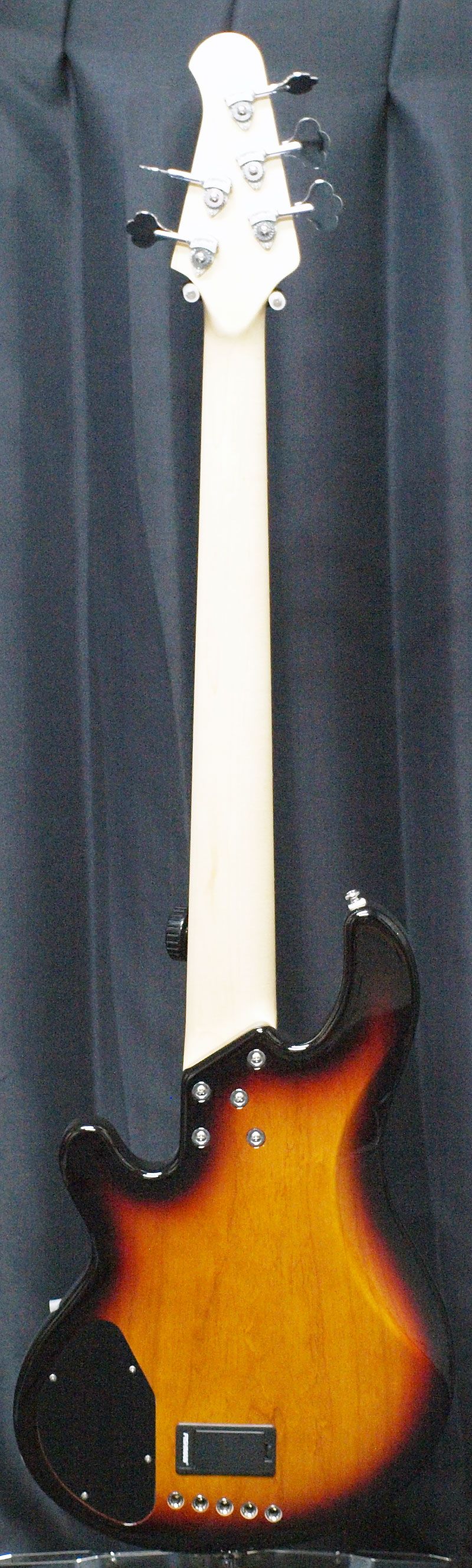LAKLAND Shorelineシリーズ 5弦エレキベースSL55-94 Deluxe Three Tone