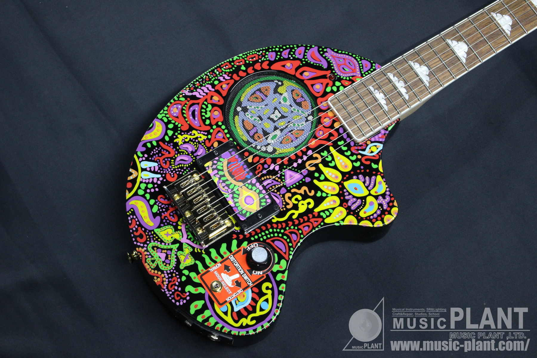 FERNANDES ZO-3シリーズ スピーカー内臓エレキギターPAINT-ZO '24 W/SC