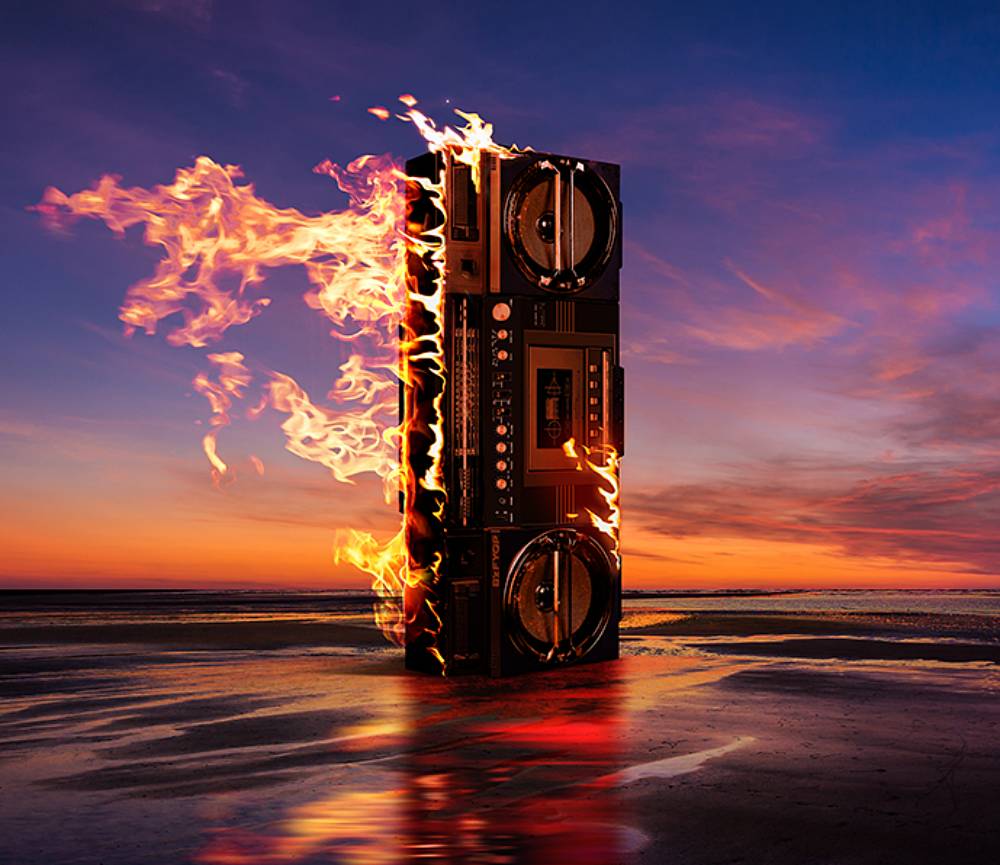 B'z、通算23作目となるオリジナルAL発売決定 数量限定盤にメタル