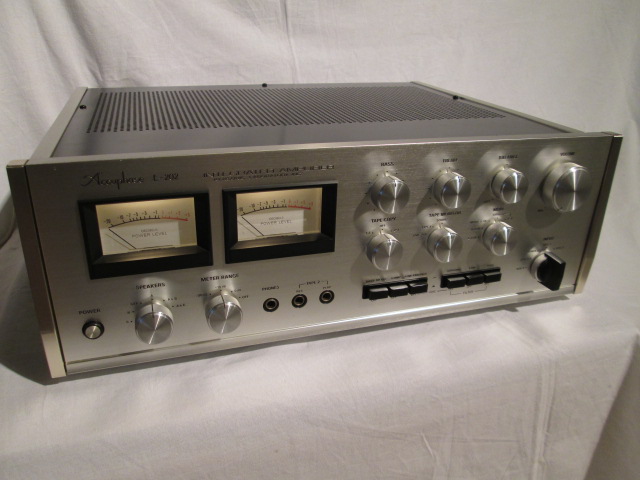 Accuphase E-202 stereo integrated amplifier -sold/ご成約済- | 中古