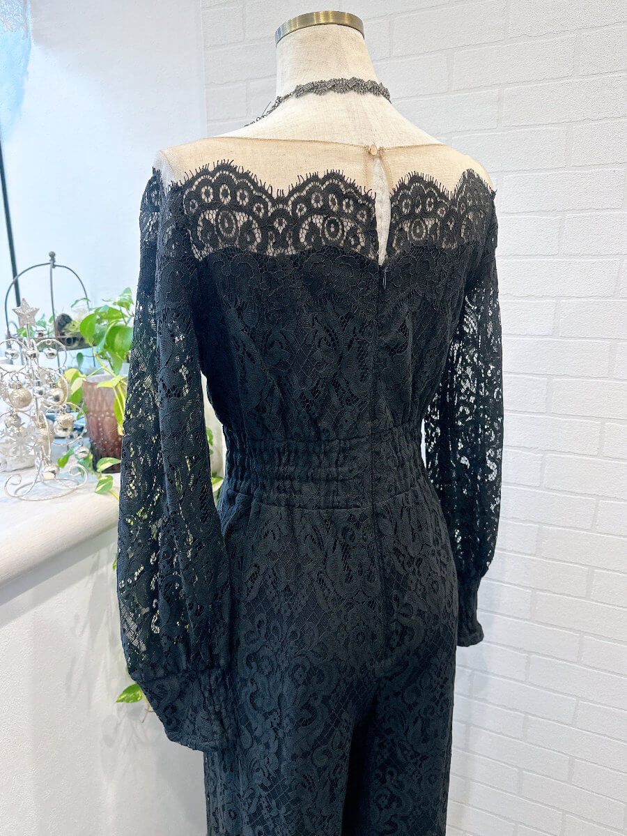 my closet / OFF SHOULDER LACE LIKE ROMPERS SBK